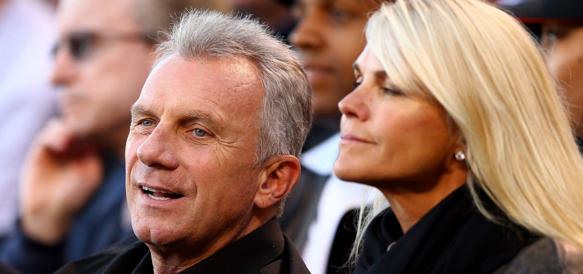Joe Montana Autograph Signing 2023 Events Meet and Greet Montana with successful life partner